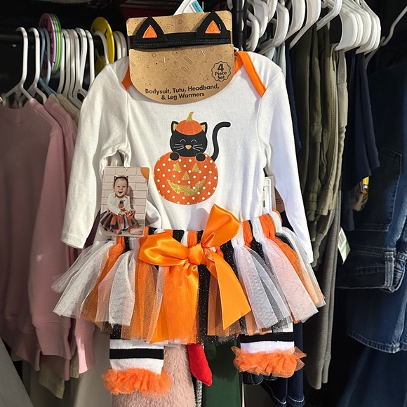 Other - Adorable Halloween Cat Costume for 6 month old